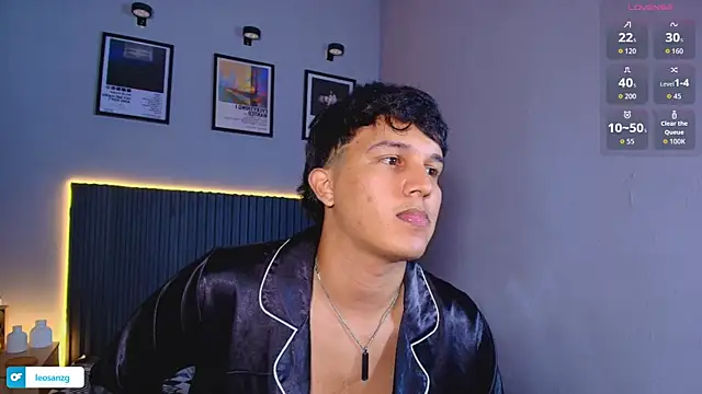Leo_Savage_ Pertunjukan Webcam