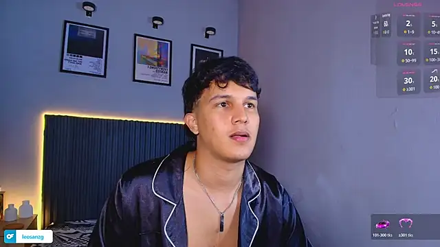Pokazy przed kamerką – Leo_Savage_