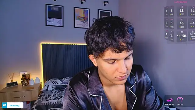 Leo_Savage_ Pertunjukan Webcam