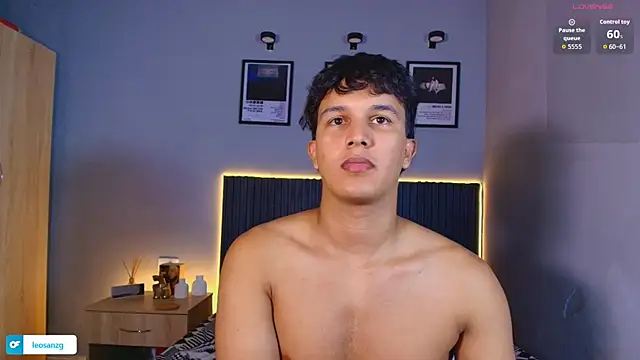 Leo_Savage_ 网络视讯表演