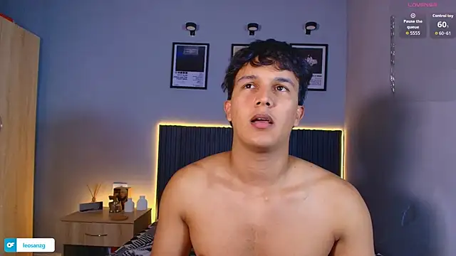 הופעת וובקאם של Leo_Savage_
