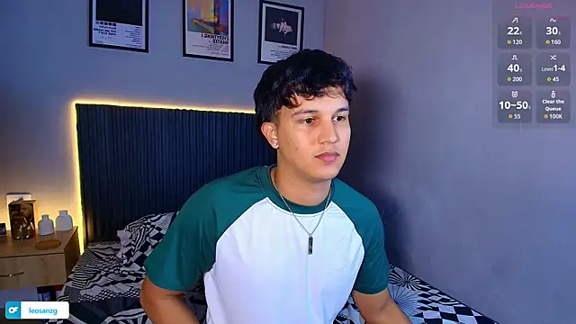 Leo_Savage_ Pertunjukan Webcam