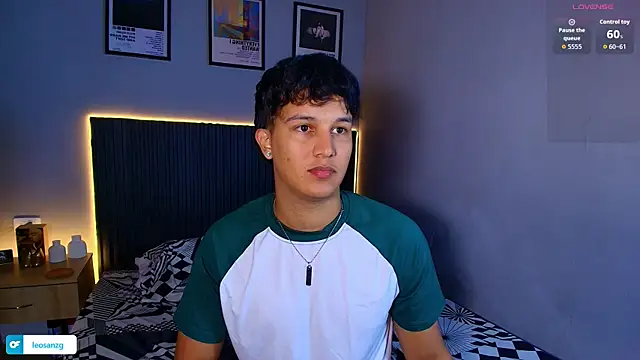 Leo_Savage_ Webcam Show