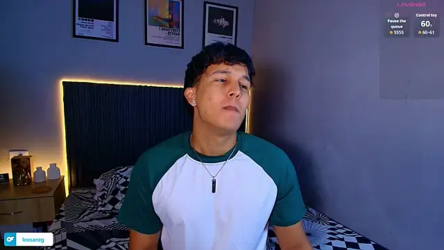 Leo_Savage_ 网络视讯表演