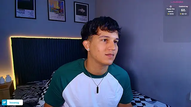 Leo_Savage_'s Webcam Show