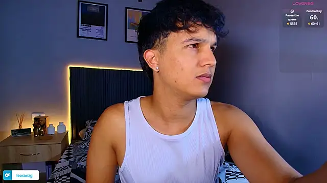 Show de Leo_Savage_ na webcam