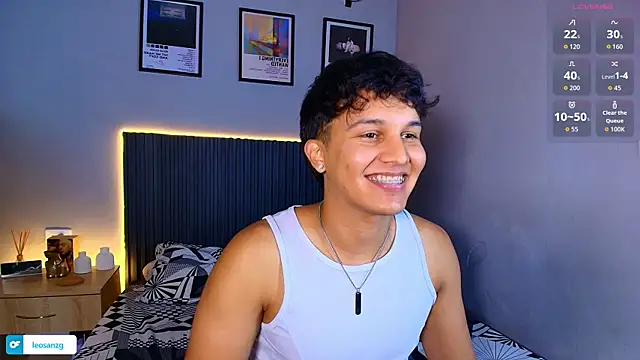 Leo_Savage_ Pertunjukan Webcam