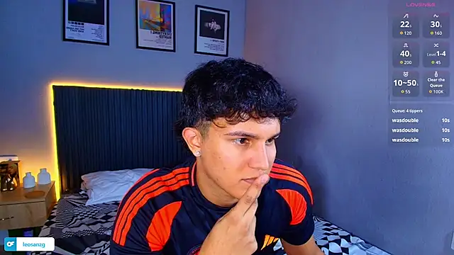Leo_Savage_ 网络视讯表演