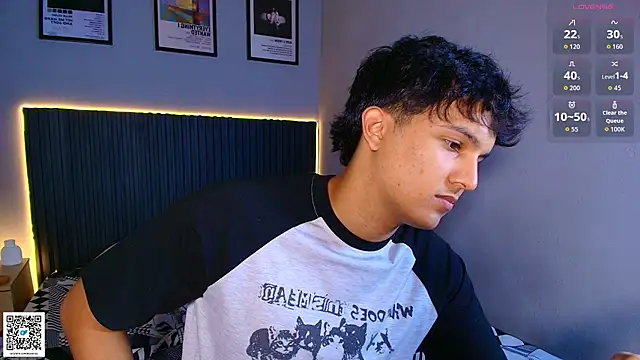 Leo_Savage_ Show Webcam