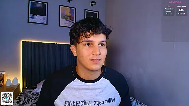 Show Webcam de Leo_Savage_