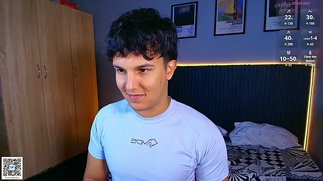 Leo_Savage_ Show Webcam