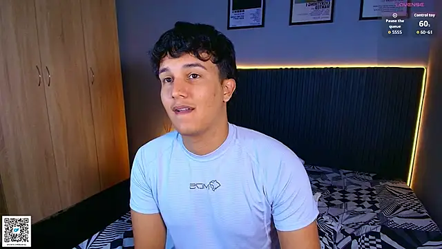 Leo_Savage_ Webcam show