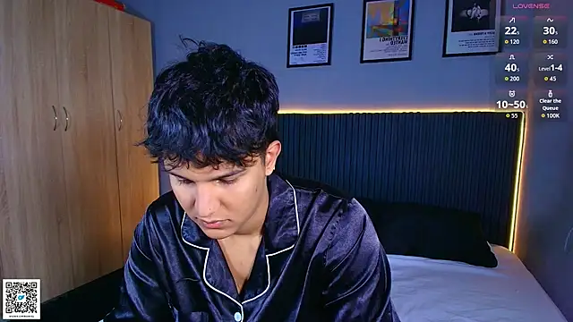 Leo_Savage_ 网络视讯表演