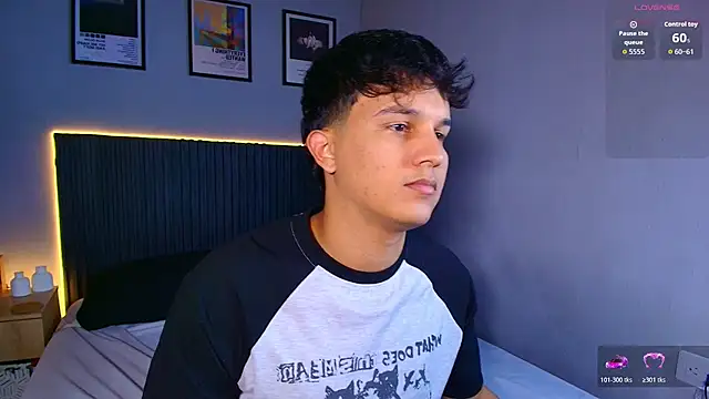 Leo_Savage_ 网络视讯表演