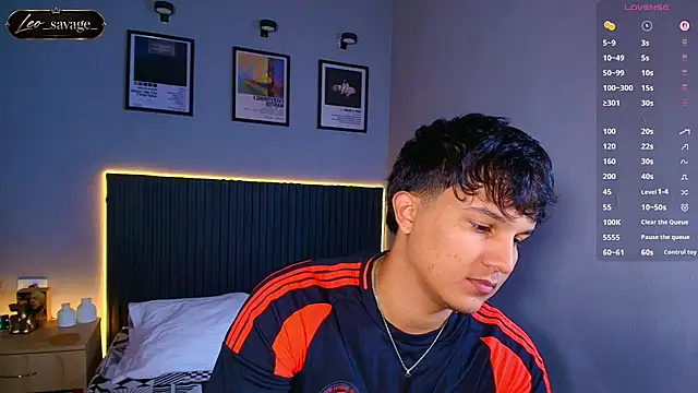 Leo_Savage_ Show Webcam