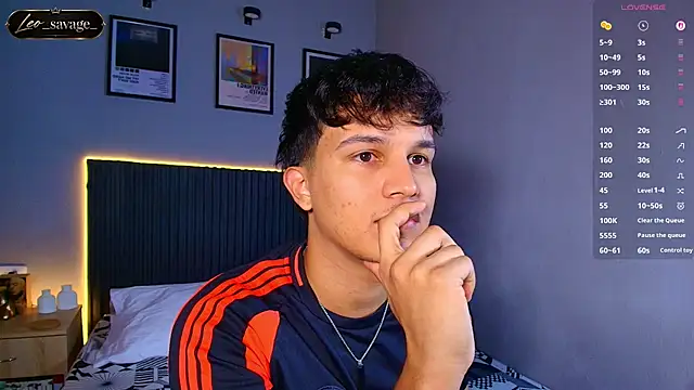 Leo_Savage_ 网络视讯表演