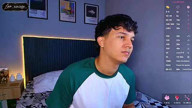 Leo_Savage_ Pertunjukan Webcam