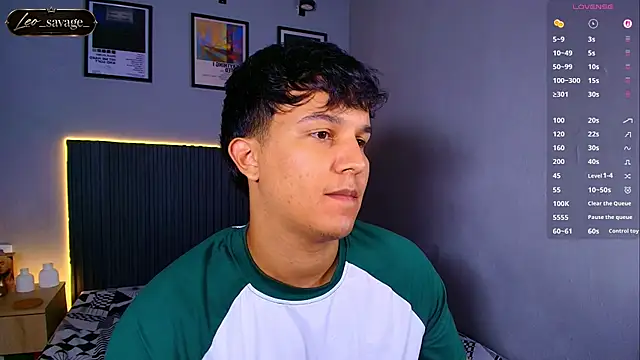 Leo_Savage_ Show Webcam