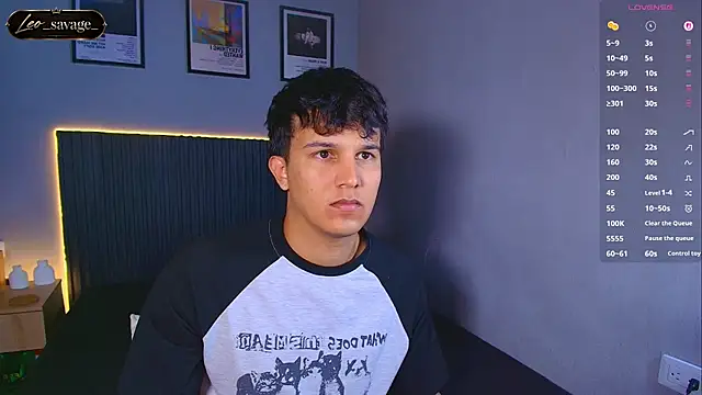 Leo_Savage_ Show Webcam