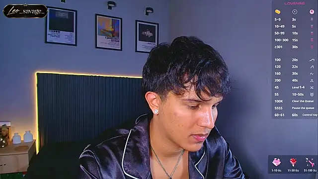 Show modela Leo_Savage_ na web-kameri