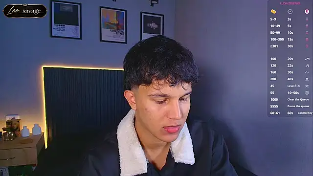 Leo_Savage_ Pertunjukan Webcam
