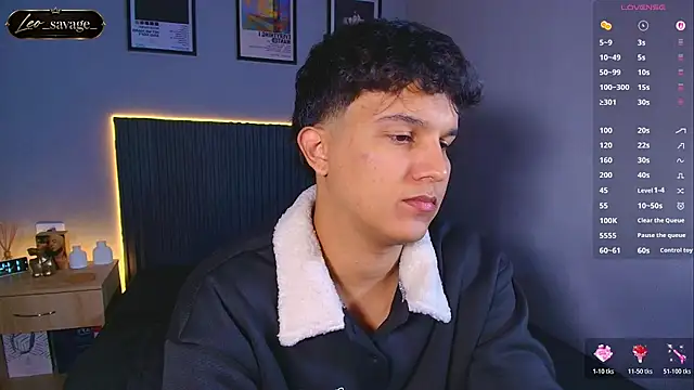 Leo_Savage_ Show Webcam