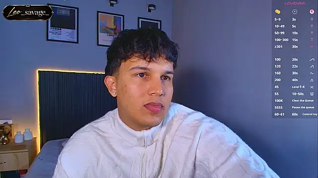Leo_Savage_ Pertunjukan Webcam