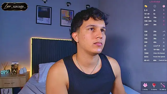 Leo_Savage_ Show Webcam