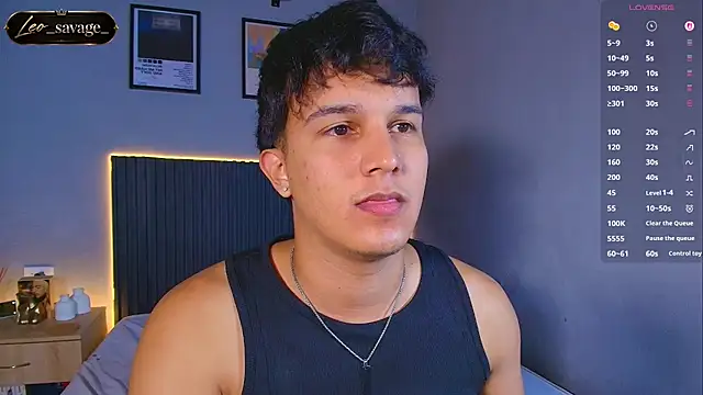 Show modela Leo_Savage_ na web-kameri