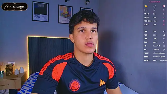 Leo_Savage_ 网络视讯表演