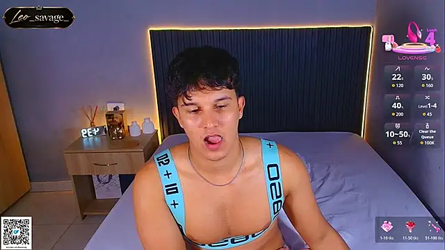 Leo_Savage_ Pertunjukan Webcam