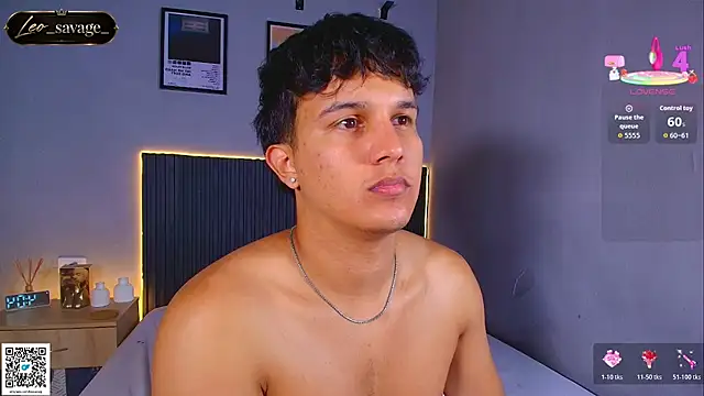 Leo_Savage_ Show Webcam