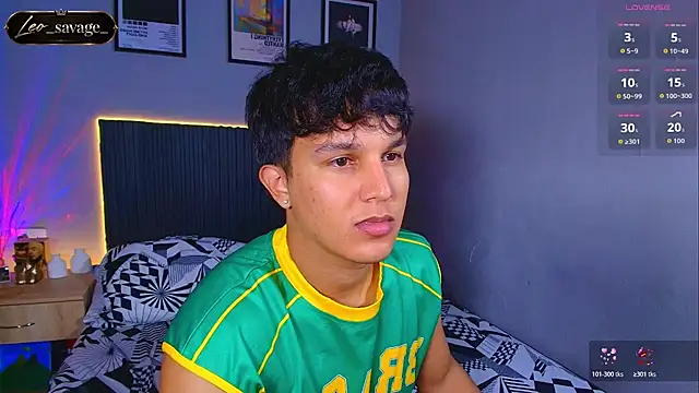 Leo_Savage_n Webbikameraesitys
