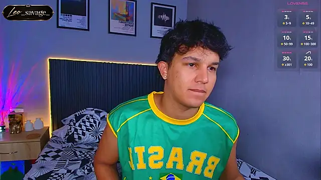 Leo_Savage_ Show Webcam
