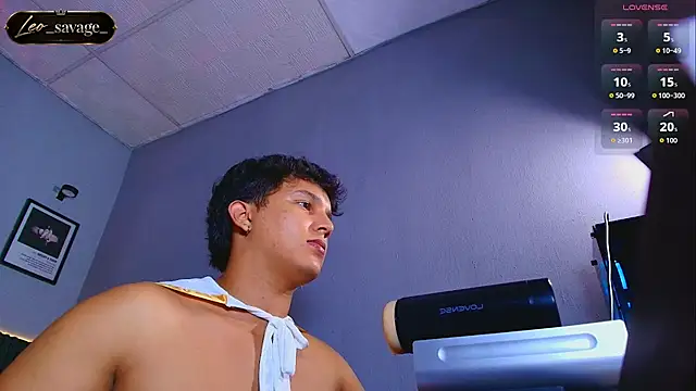 Leo_Savage_ Show Webcam