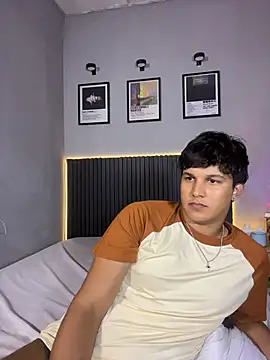 Leo_Savage_ 网络视讯表演