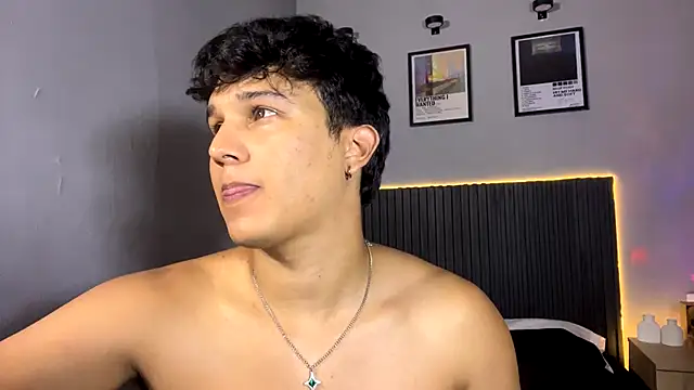 Show Webcam de Leo_Savage_