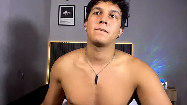 عرض كام Leo_Savage_