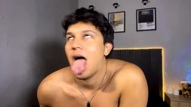 Show de webcam de Leo_Savage_
