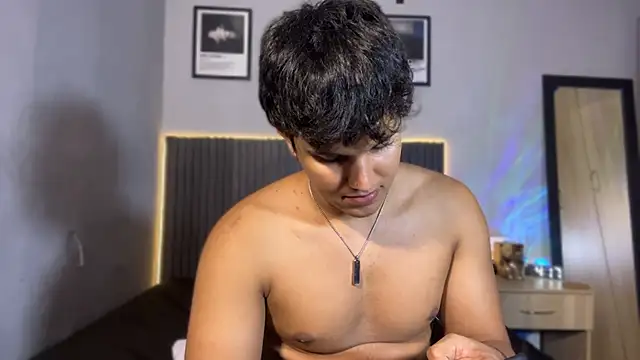 Leo_Savage_ 网络视讯表演