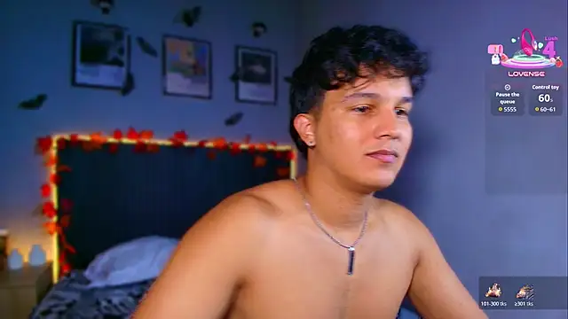 Leo_Savage_ Pertunjukan Webcam