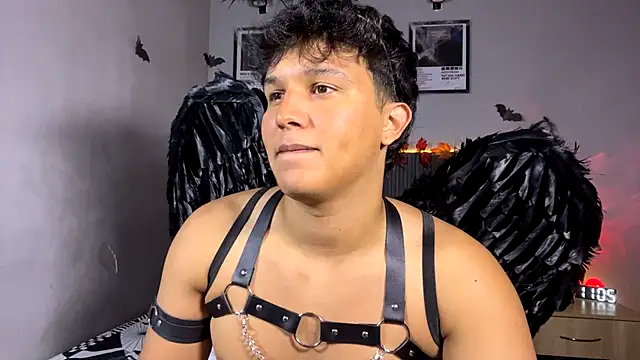 Leo_Savage_'s Webcam Show