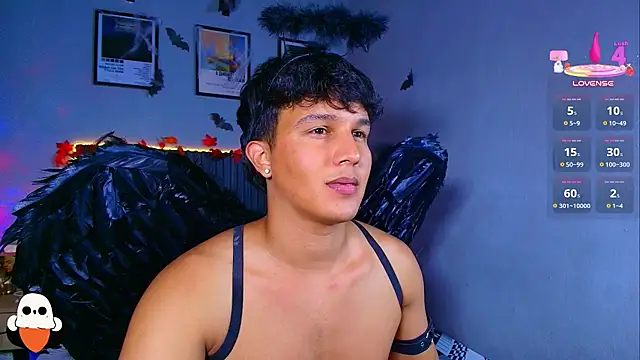 Leo_Savage_ Show Webcam