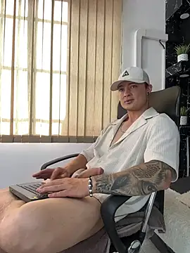 Show modela Alexander_ferre na web-kameri