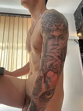 Show modela Alexander_ferre na web-kameri