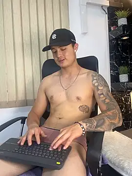 Alexander_ferre 在線直播表演