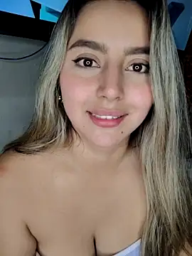 Show modela CelesteBlaze_ na web-kameri