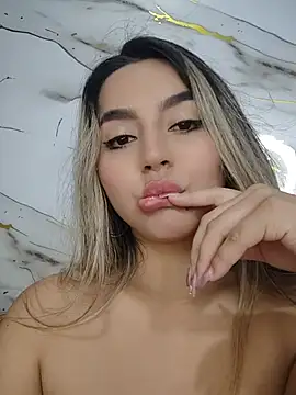 CelesteBlaze_'s Webcam Show