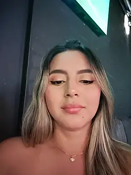 CelesteBlaze_'s Webcam Show