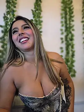 CelesteBlaze_ Show in webcam